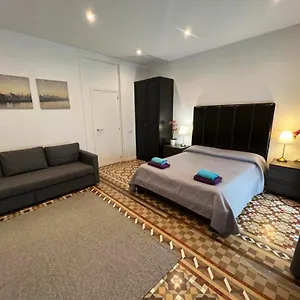  Bed and breakfast Rooms Balmes