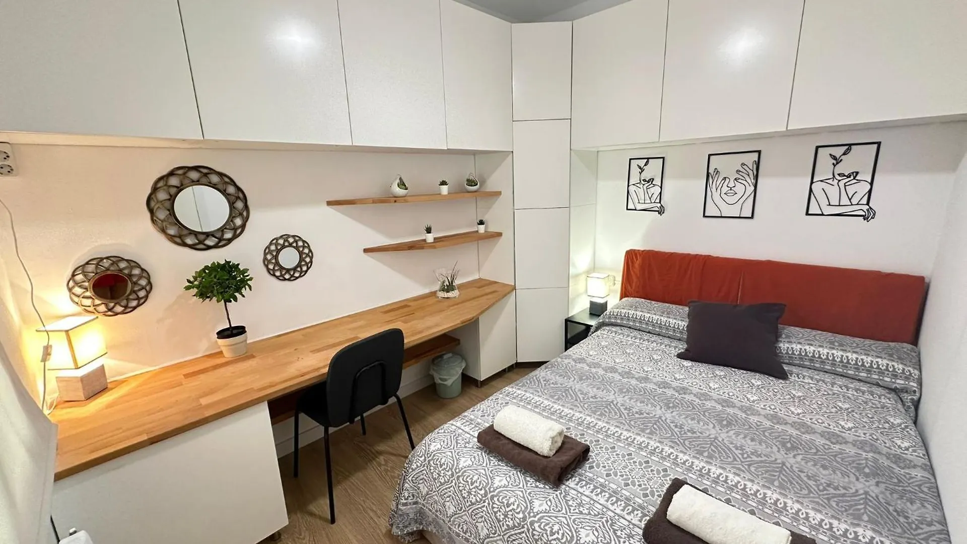Rooms Borrell 바르셀로나 0*,  스페인