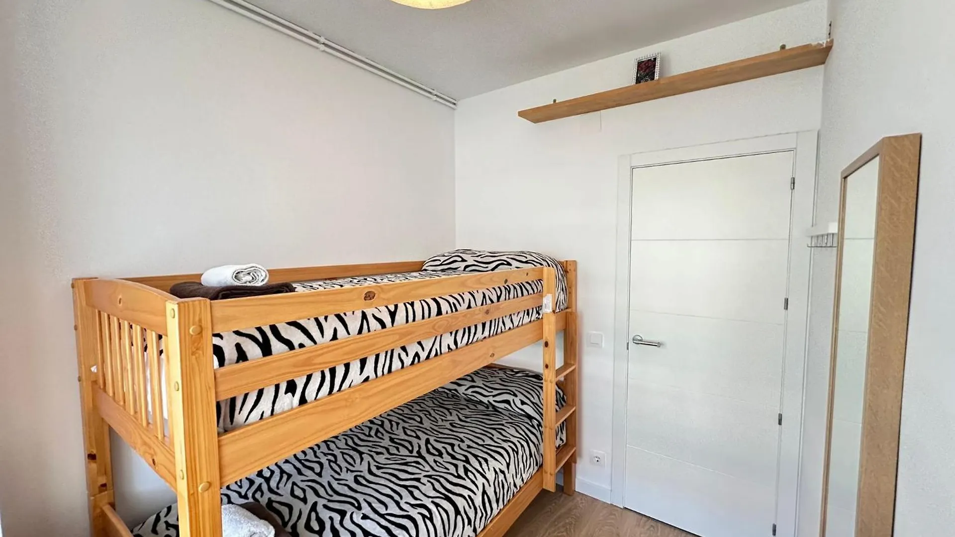 Rooms Borrell 바르셀로나 B&B